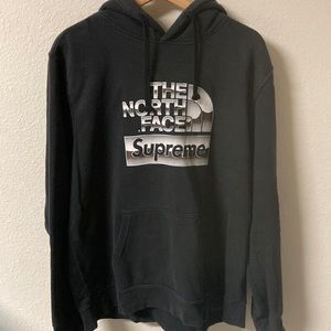 SupremexThe North Face Hoodie